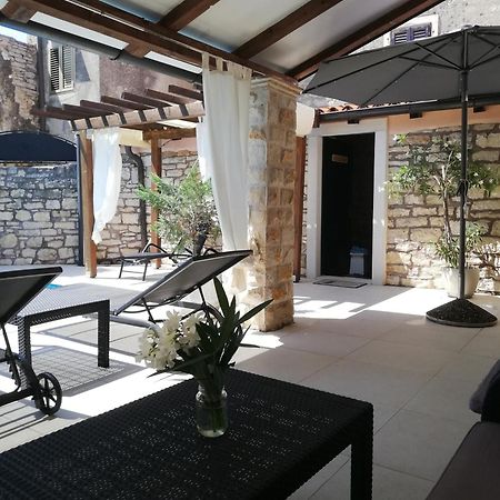 Villa Lory Sveti Lovreč Pazenatički Exterior foto