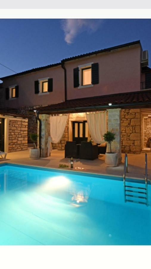 Villa Lory Sveti Lovreč Pazenatički Exterior foto