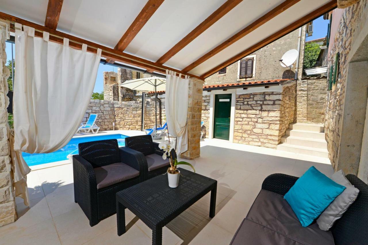 Villa Lory Sveti Lovreč Pazenatički Exterior foto