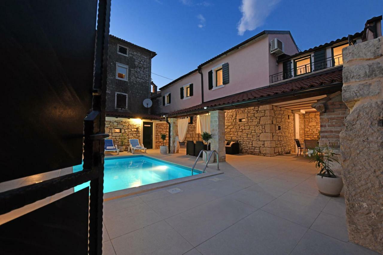 Villa Lory Sveti Lovreč Pazenatički Exterior foto