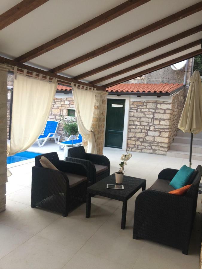 Villa Lory Sveti Lovreč Pazenatički Exterior foto